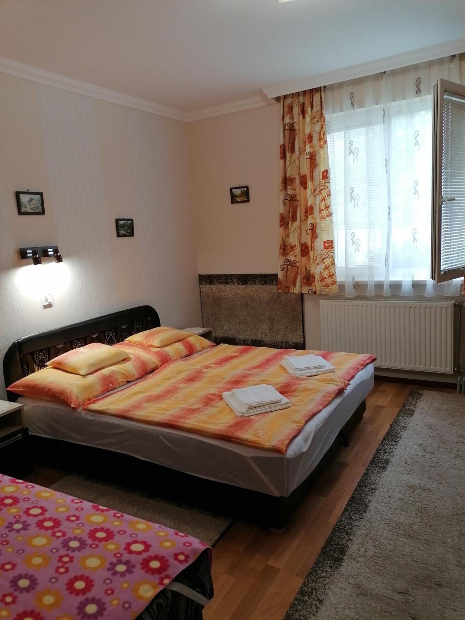 Kaktuszvirág Apartmanház Hajdúszoboszló Esterno foto