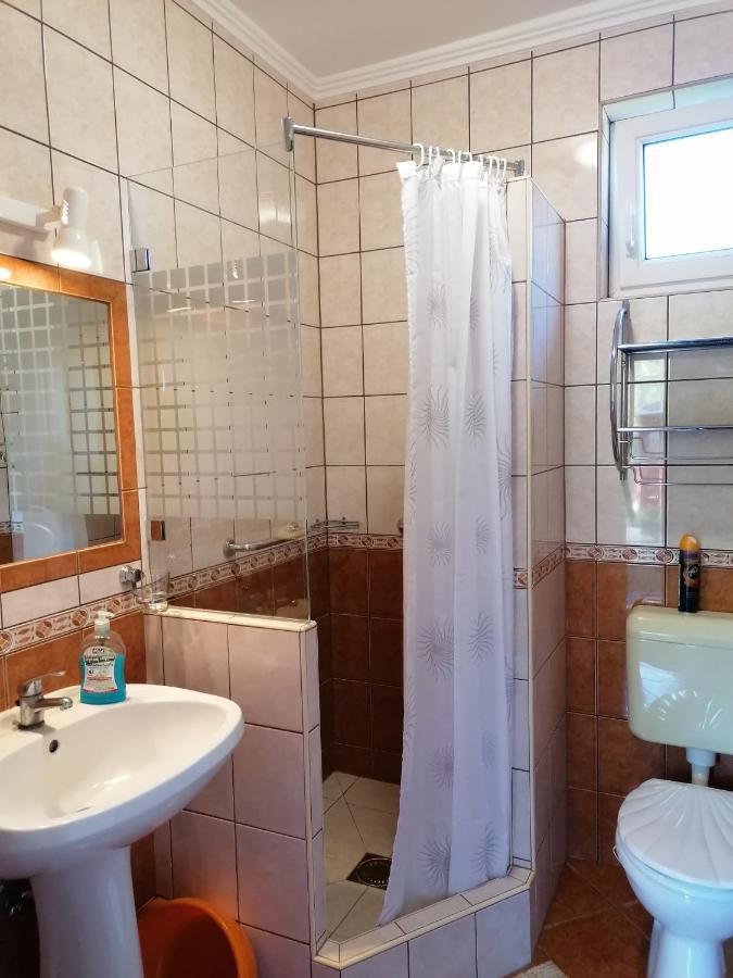 Kaktuszvirág Apartmanház Hajdúszoboszló Esterno foto