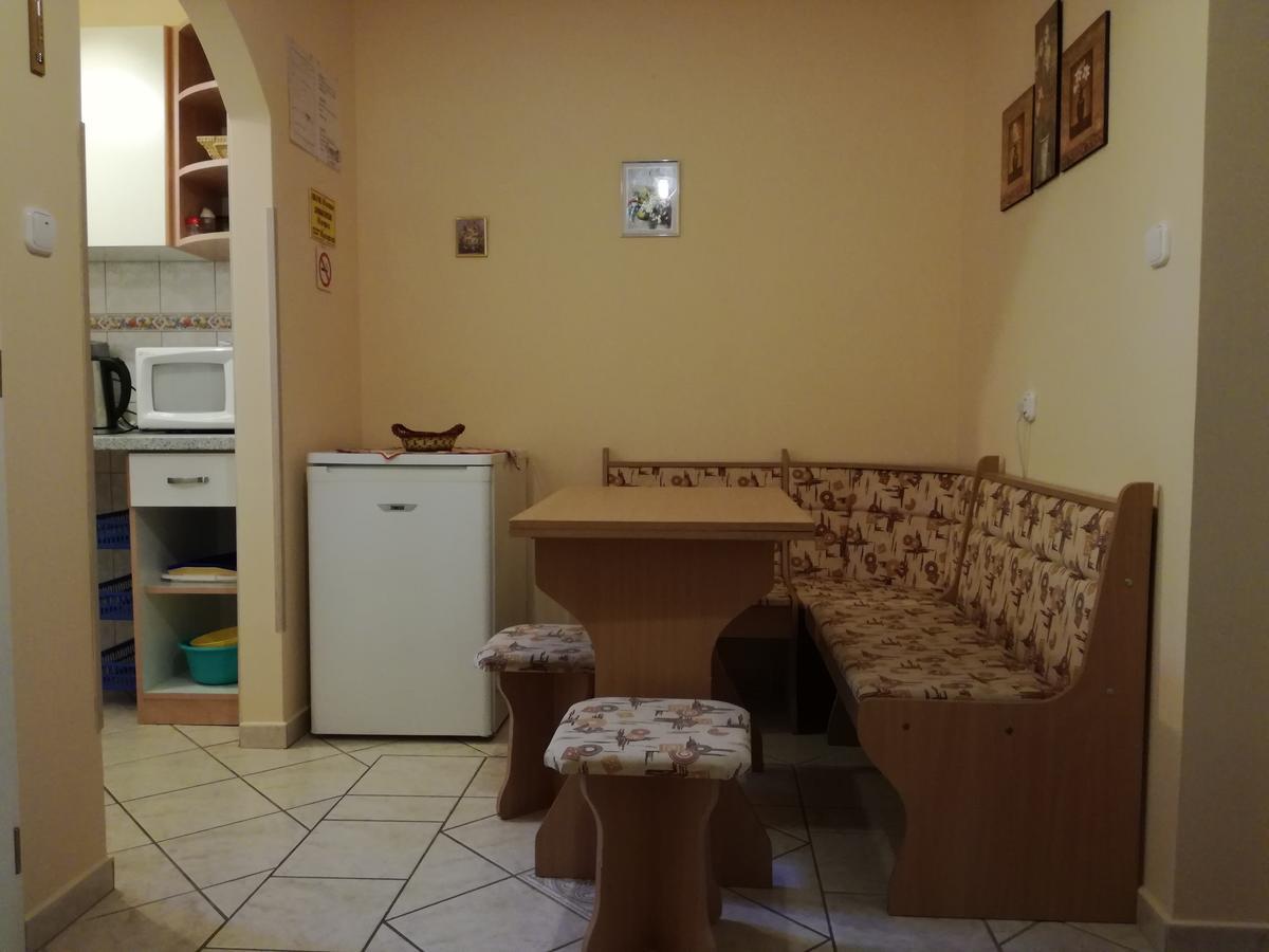 Kaktuszvirág Apartmanház Hajdúszoboszló Esterno foto